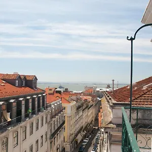 lisbon-charming-apartments-chiado.hotels-lisbon-portugal.com/