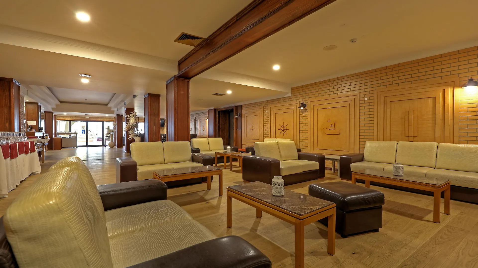 公寓式酒店 帕拉蒂姆阿拉基玛公寓式酒店 阿尔布费拉